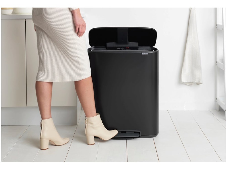 BRABANTIA BO PEDAL BIN PATTUMIERA 60 litri - Matt Black