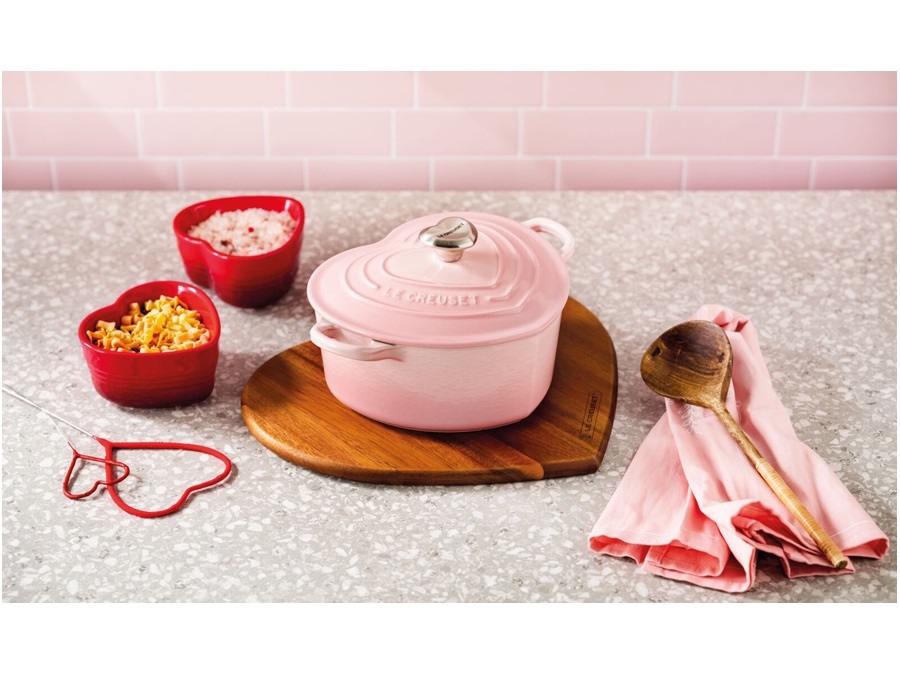 LE CREUSET Cocotte a cuore in ghisa vetrificata con pomello a cuore - shell pink