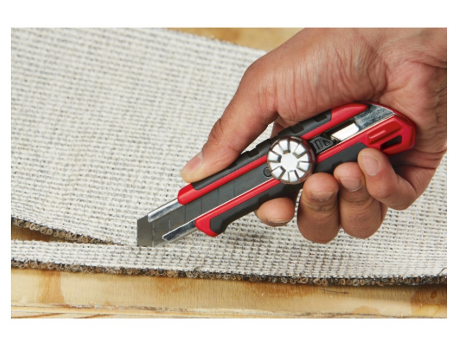 MILWAUKEE Coltellino lama a settori - 18 mm