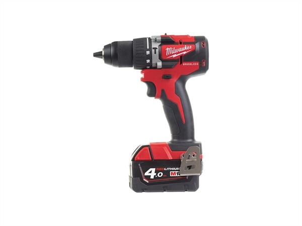 MILWAUKEE TRAPANO AVVITATORE COMPACT BRUSHLESS CON PERCUSSIONE M18  - M18 CBLPD