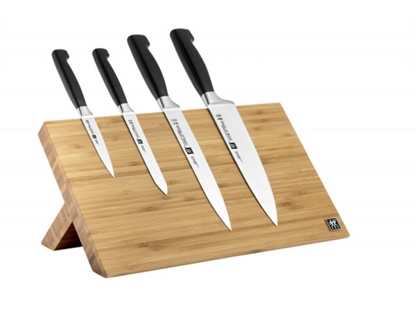 ZWILLING J.A.HENCKELS ITALIA Blocco coltelli in bambù magnetico a 5 pezzi FOUR STAR ® ZWILLING