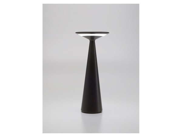 ZAFFERANO S.R.L. Lampada ricaricabile da tavolo dama di zafferano - nero