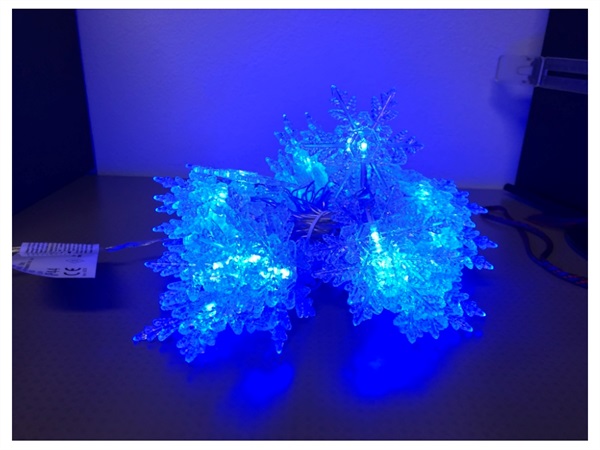 FIRMO BATTISTA E FIGLI Serie 40 fiocchi di neve in acrilico, led blu