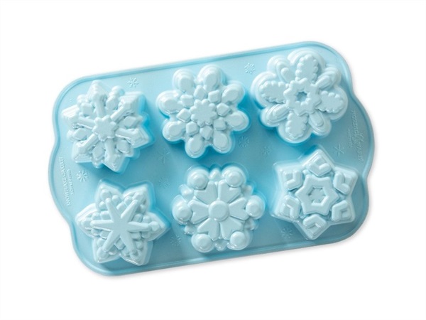 NORDIC WARE Stampo frozen snowflake cakelet pan