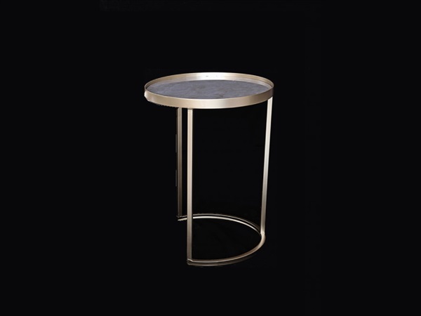 DISRAELI HOME DECOR Tavolino tondo in ferro color oro, piano color marmo Ø 42x55cm