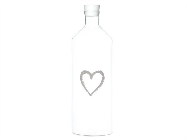 SIMPLE DAY LIVING & LIFESTYLE Bottiglia in vetro cuore graffiti, 1,4 lt