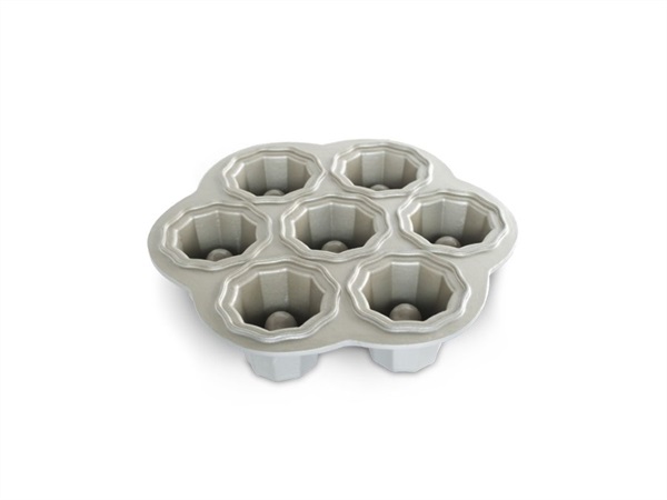 NORDIC WARE Stampo per 7 mini torte Cookies & Cream Nordic Ware 24,5 x 24,5 x 7,6 cm