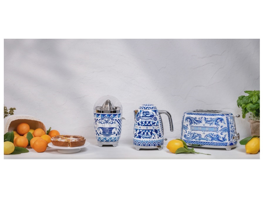Smeg dolce gabbana bollitore blu mediterraneo klf03dgbeu acquista su ferramenta vanoli