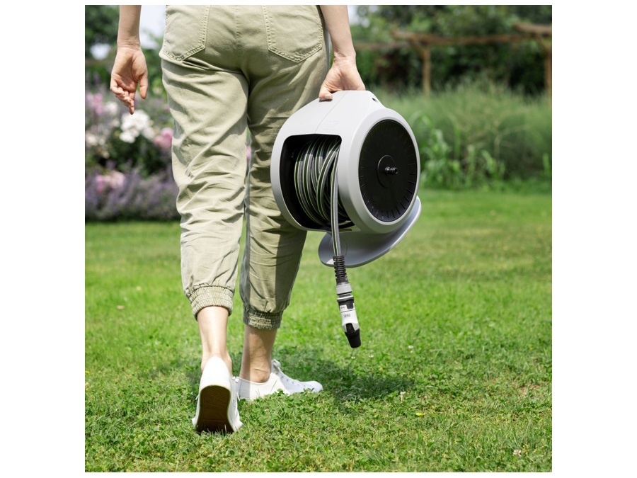FITT Freel, avvolgitubo compatto, completo di tubo da giardino - 20 mt