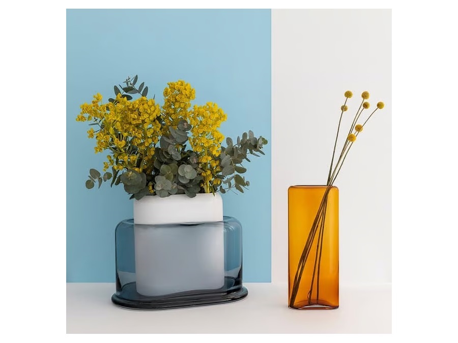 NUDE GLASS Layers, vaso basso in vetro blu 23 cm