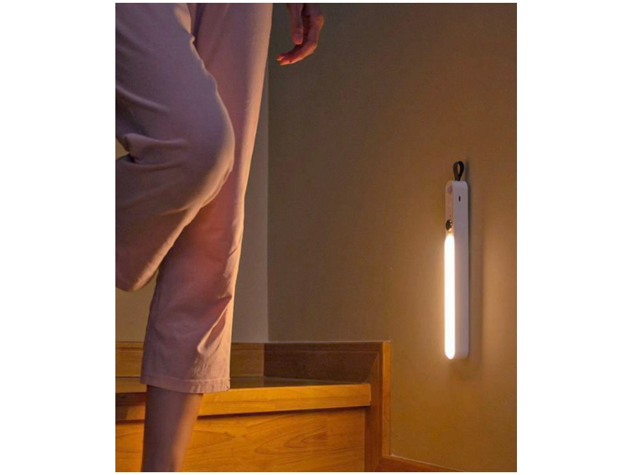 QUSHINI Motion sensor lamp, lampada con sensore di movimento