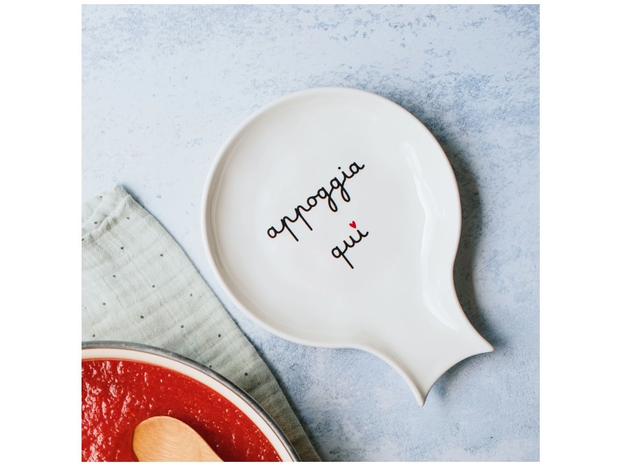SIMPLE DAY LIVING & LIFESTYLE Poggiamestoli Appoggia qui