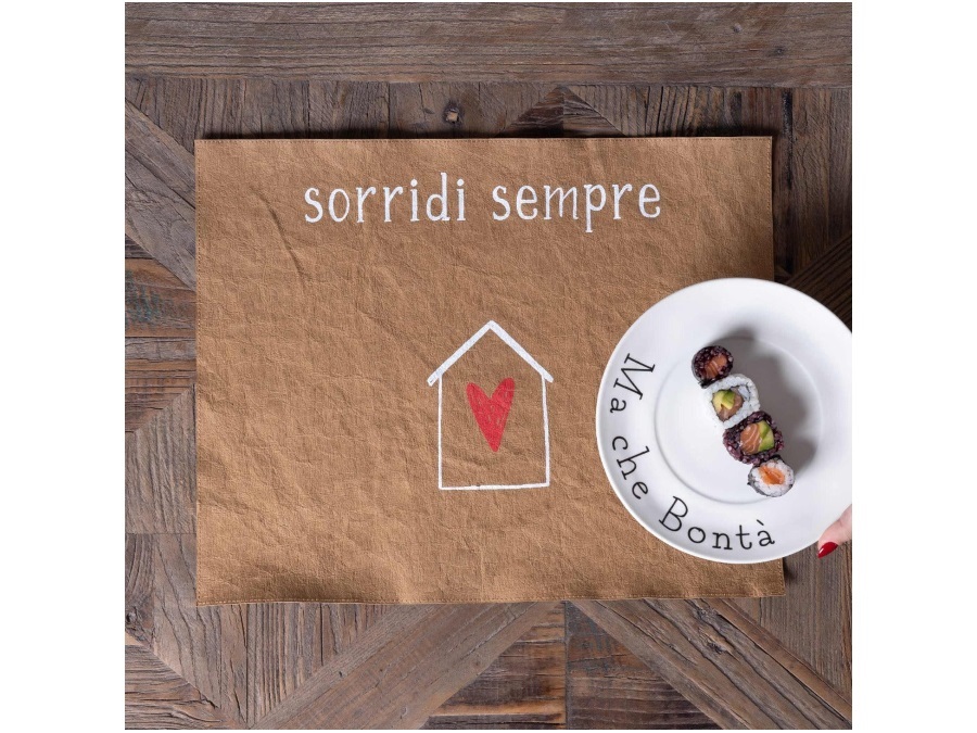 SIMPLE DAY LIVING & LIFESTYLE Tovaglietta Sorridi sempre, 36x45 cm